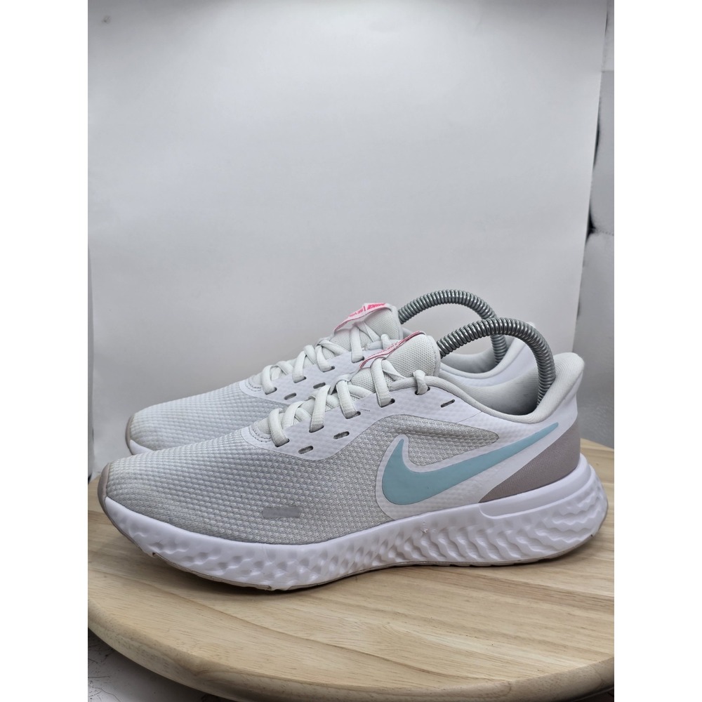Womens Size 8 - Nike Revolution 5 BQ3207-106 White Running Shoes Sneakers